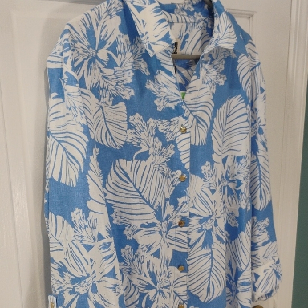 Anne Klein Corn Flower Blue and White Floral Button-Up Shirt - Picture 6 of 11